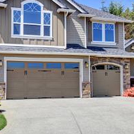 House Washing vs. General Pressure Washing: What Durham Homeowners Really Need Thumbnail